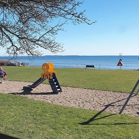 Hejlsminde Strand בית נופש *